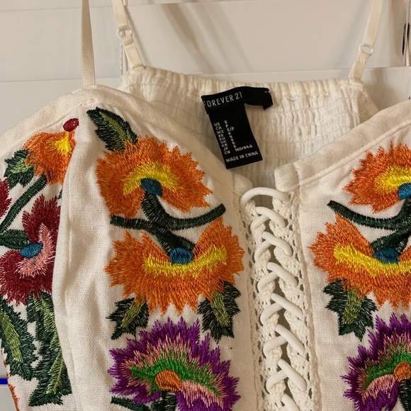 Forever 21 floral tank top size small - Picture 2 of 3